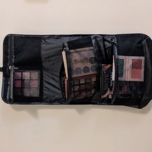 NYX Professional Makeup Organizer Bag